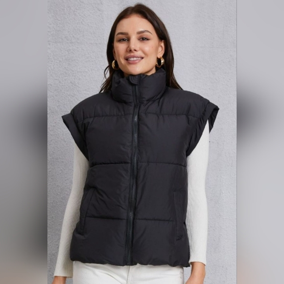 Zip Up Black Turtleneck Pocketed Warm Puffy Vest Coat NWT - Picture 3 of 3